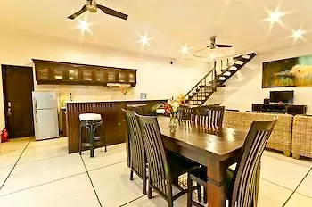 Villa Nakula Seminyak 3*,  Indonésie