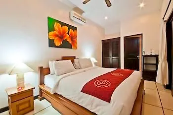 Villa Nakula Seminyak  3*, Seminyak (Bali)