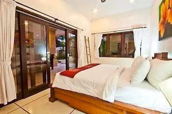 Villa Nakula Seminyak  3*, Seminyak (Bali)