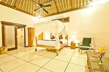 Villa Nakula Seminyak  Hotel